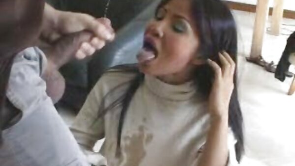 Buttplug-Liebhaber fickt german porn full in einer Hardcore-Gangbang-Session